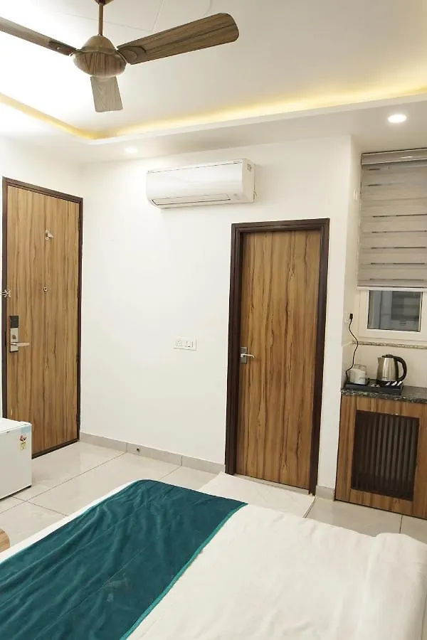 Gallivanto Inn Delhi  3*, Delhi (National Capital Territory of India)